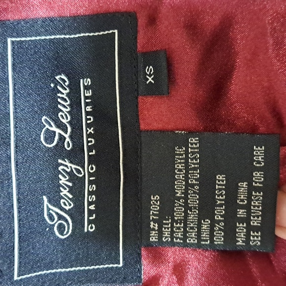 Terry Lewis Classic Luxuries Faux Fur ruffle detail Burgundy Jacket Size XS - Picture 7 of 13